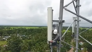 Installation 1 – Pylône en acier tubulaire à 3 pieds