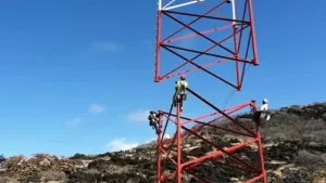 Installation 2 – Pylône en acier tubulaire à 3 pieds