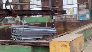 Production de pylône en acier angulaire