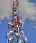 Pylône de communication micro-ondes