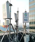 Pylône de télécommunications rooftop
